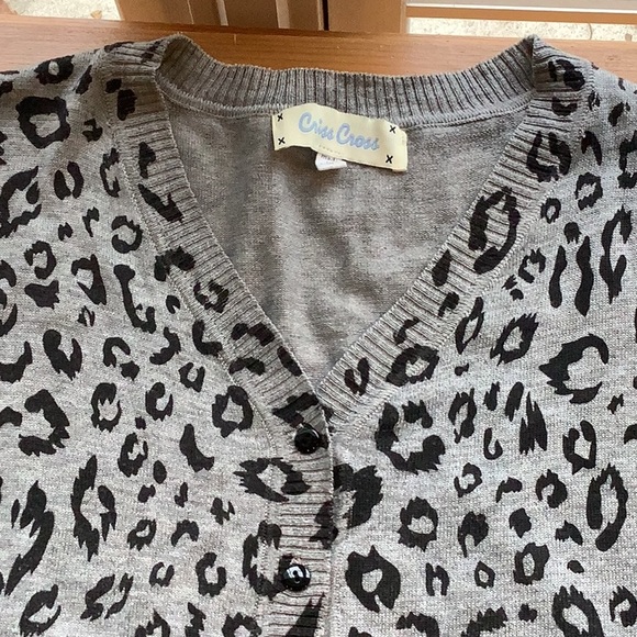WOMENS COTTON V NECK CARDIGAN SWEATER, M, GRAY/BLACK LEOPARD PRINT - Picture 3 of 9